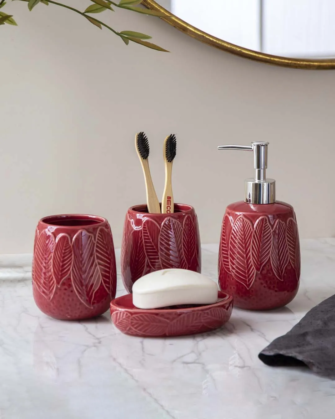 Autumn Leaves 4-Piece Bath Set - Red