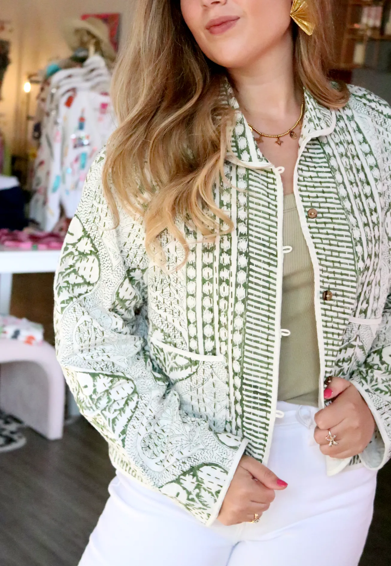 Stylish Green Birdie Jacket - Lightweight & Comfortable Outerwear