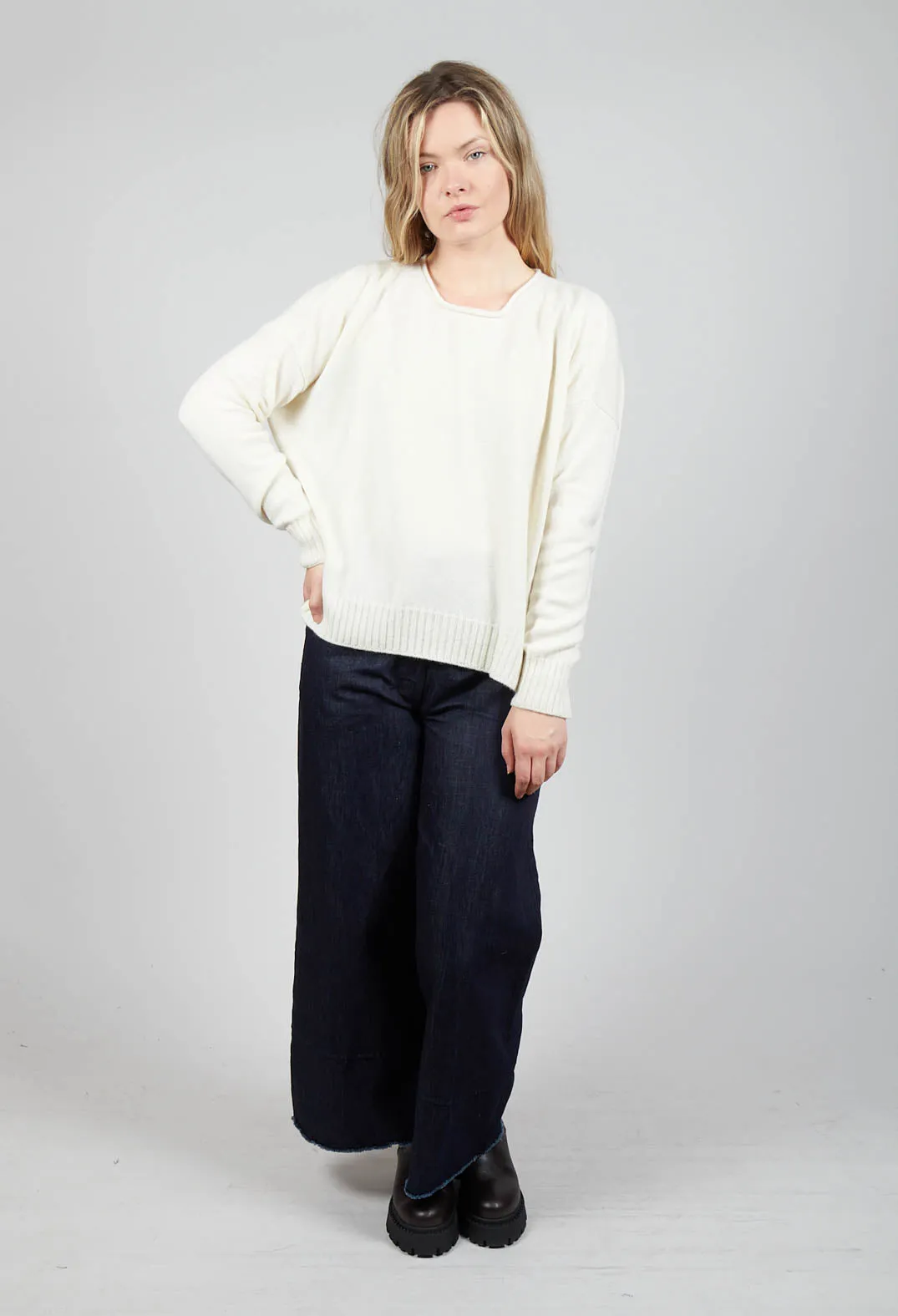 Boxy Pullover in Chalk