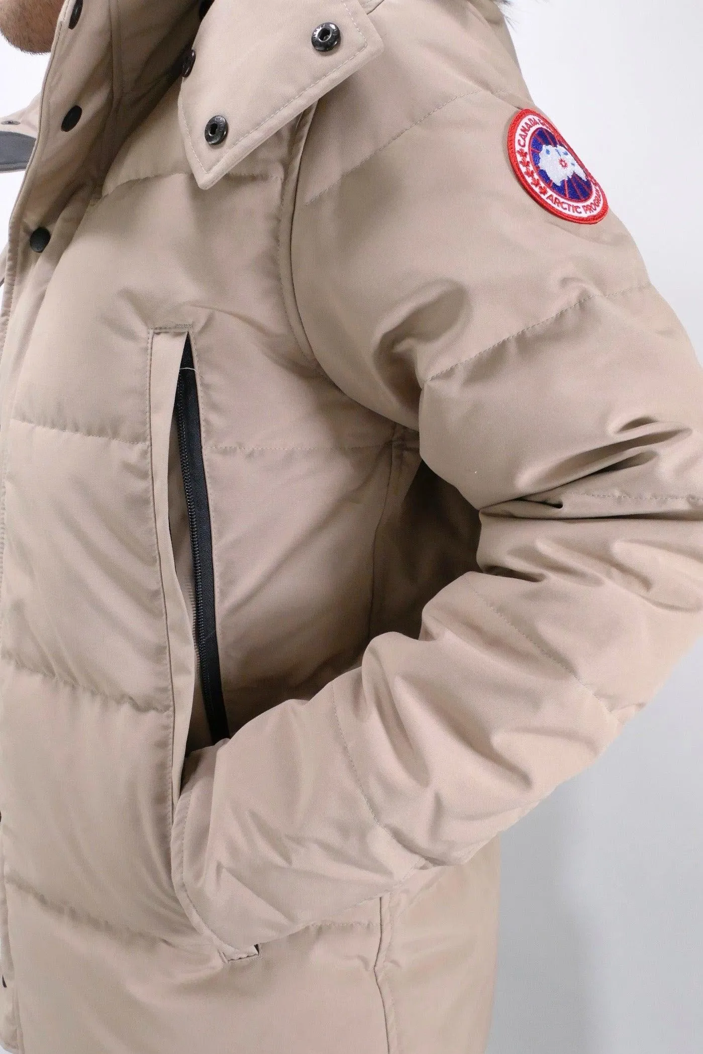 Canada Goose Mens Down *Parka Wyndham - Tan