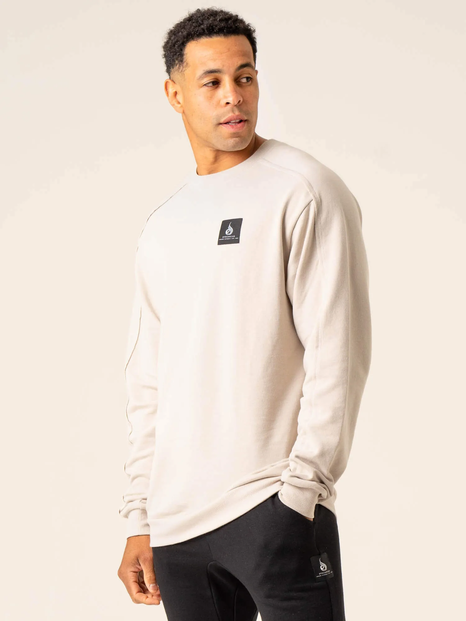 Dynamic Pullover Jumper - Stone